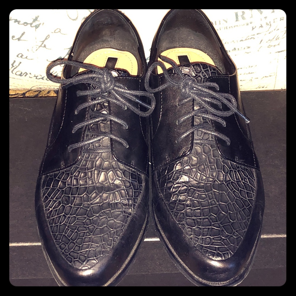 Elie Tahari Snake Leather Dress Shoes -Oxfords